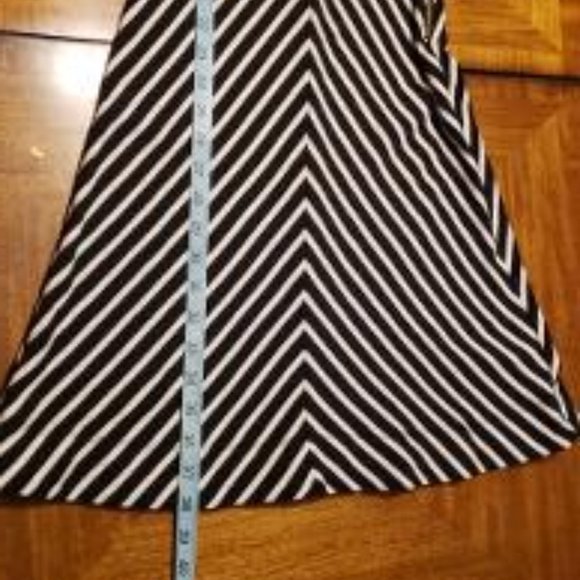 Banana Republic Chevron Striped Fit & Flare Dress - Picture 7 of 8